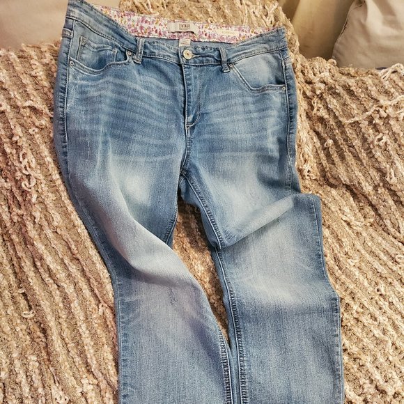 Vintage America Blues Jeans - Picture 9 of 10